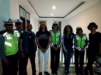 Grup Band “SLANK” Ucapkan Selamat Ulang Tahun Untuk Korps Lantas ke-62