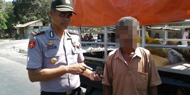 Aparat Polsek Weliman Amankan Lima Senjata Tajam, Satu Senapan Angin dan Delapan Butir Peluru