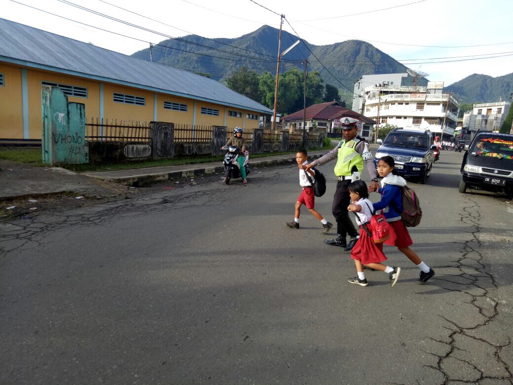 Kegiatan Rutin Sat Lantas Polres Manggarai