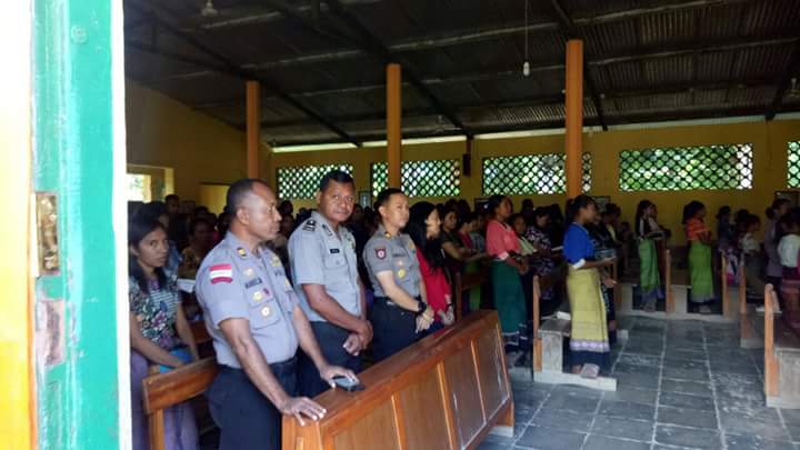 Jelang Paskah dan Pilgub NTT 2018, Kabag Ops Polres Belu Beri Pesan Kamtibmas Ini Kepada Umat Gereja St.Fransiskus Xaverius Bolan