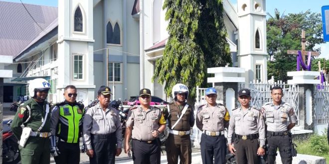 Polres Sumba Timur Turunkan Personel Amankan Ibadah Jumat Agung