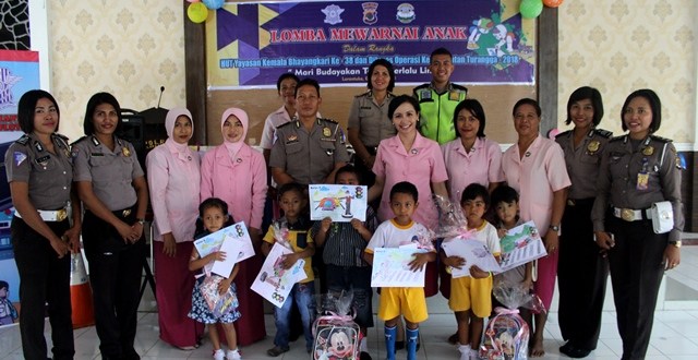 HUT Yayasan Kemala Bhayangkari Ke – 38 dan Dikmas Operasi Keselamatan 2018, Selenggarakan Lomba Mewarnai Anak dengan Tema “Mari Budayakan Tertib Berlalu Lintas”