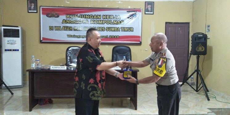 Komisioner Kompolnas Andrea H. Poeloengan, S.H, Berkunjung Ke Polres Sumba Timur