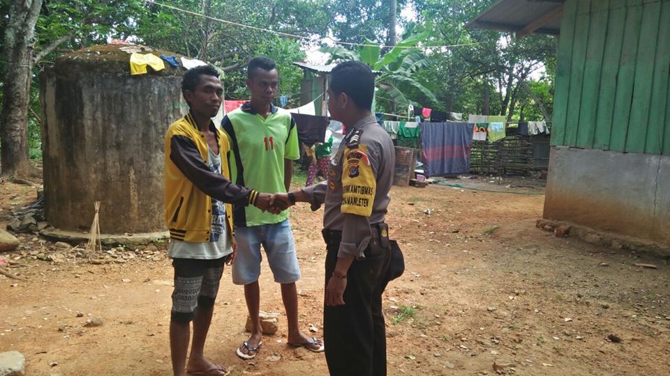 Bhabinkamtibmas Manleten Polres Belu Ajak Pemuda di 2 dusun ini Sukseskan Pilgub NTT 2018