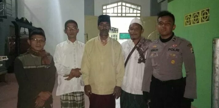 Polres Sumba Barat Amankan Kegiatan di Masjid