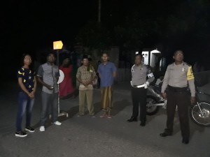 Personil Polres Manggarai dan Polsek Jajaran amankan jalannya Sholat Taraweh di Masjid-Masjid