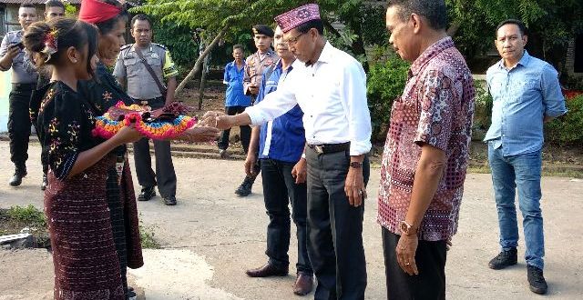 Personil BKO Polda NTT dan Polres Flotim Amankan Giat Kampanye Paket Esthon – Christ