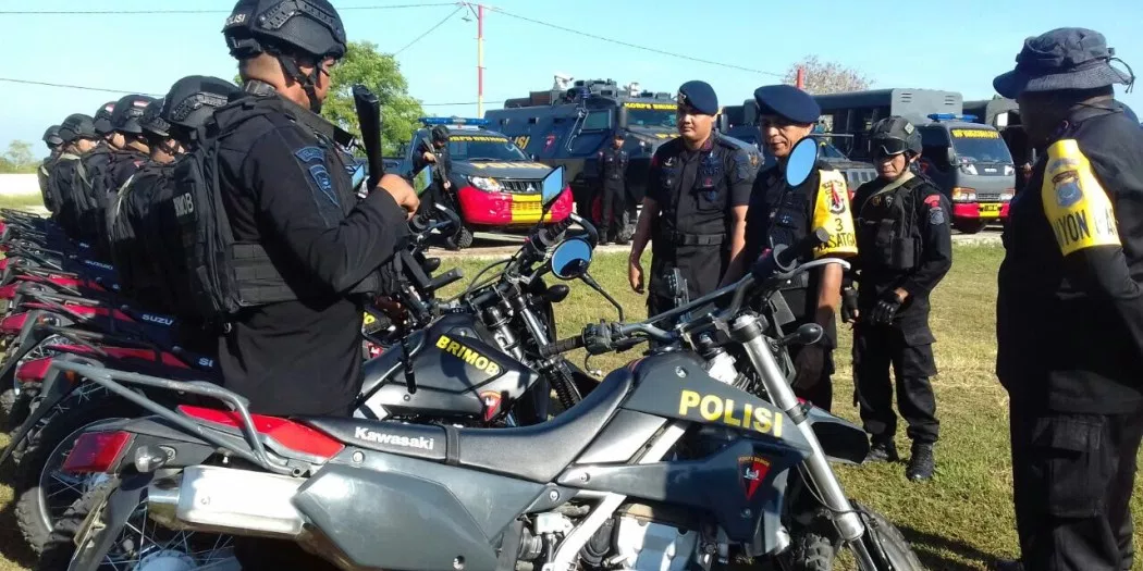 Komandan Satuan Brimob Polda NTT Pimpin Apel Gabungan Pasukan Brimob