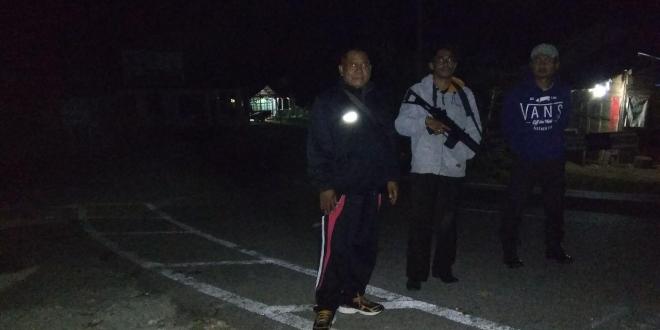 Demi Terciptanya Situasi Kamtibmas, Kapolsek Umbu Ratu Nggay Memimpin Langsung Giat Patroli