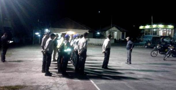 Dalam Rangka Operasi Ketupat Turangga 2018, Tim Gabungan Polres Flotim Intensifkan Giat Patroli Malam