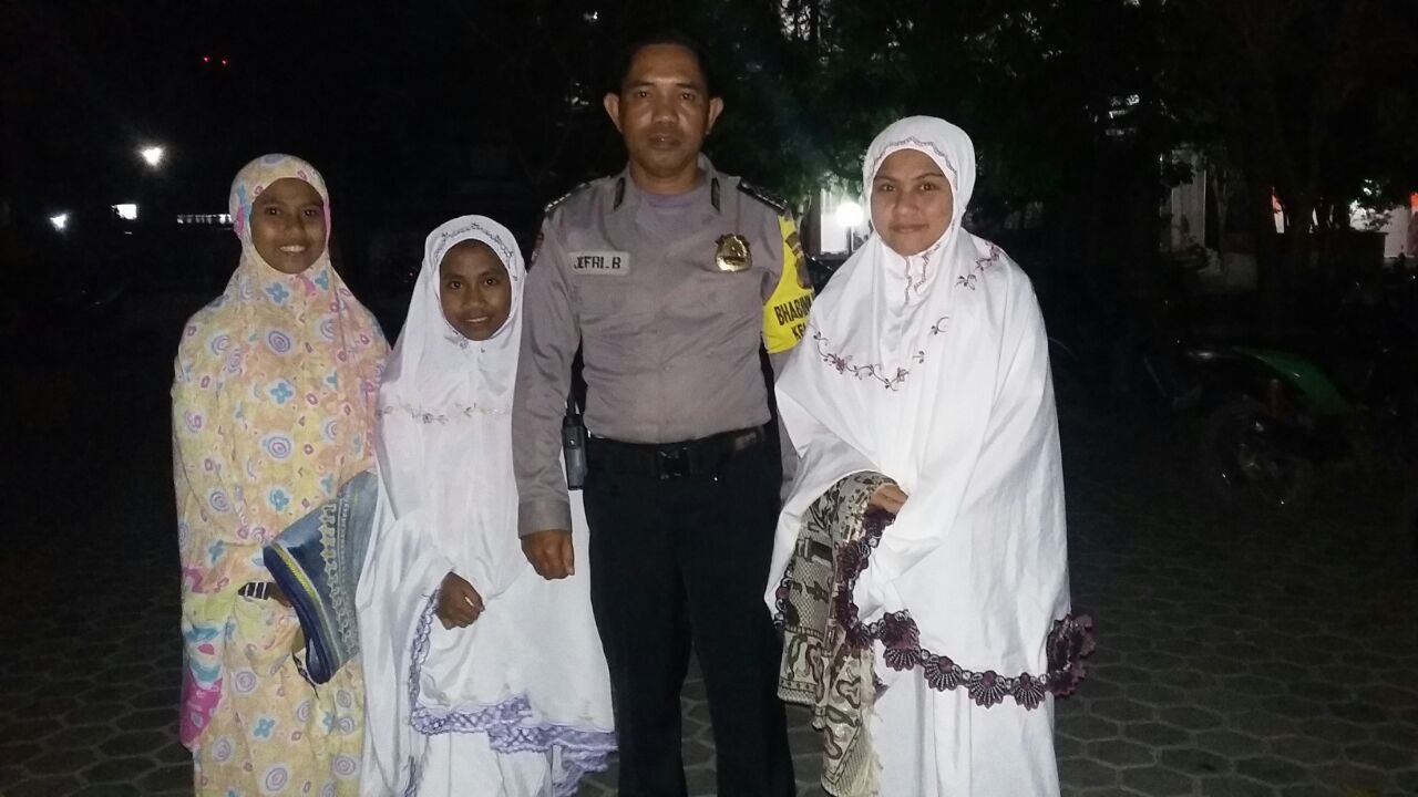 Ops Ketupat Turangga 2018 : Polres Kupang Kota amankan Sholat Taraweh