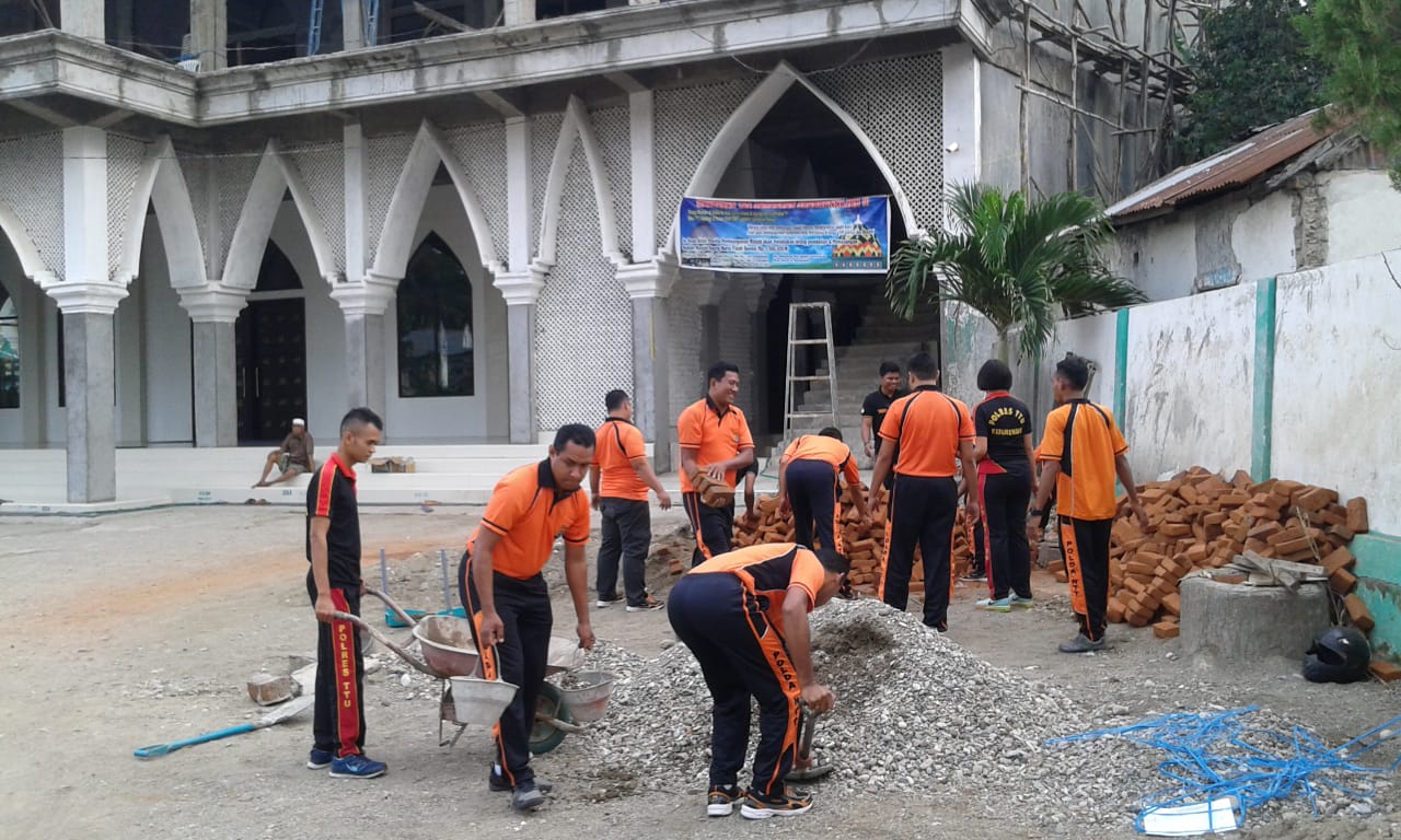 Bhakti Religi Polres Timur Tengah Utara