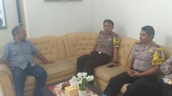 Jelang Pilgub NTT | Kunker AKBP Michael Irwan Thamsil, S.IK ke Kantor KPUD Sumba Barat