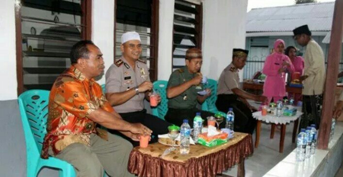 Safari Ramadhan, Kapolres Flotim Buka Puasa di Mesjid Nurul Asbah Wulanggitang