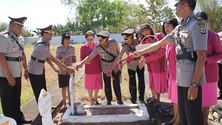 HUT Bhayangkara ke 72, Kapolres Belu Pimpin Ziarah dan Tabur Bunga di TMP Seroja