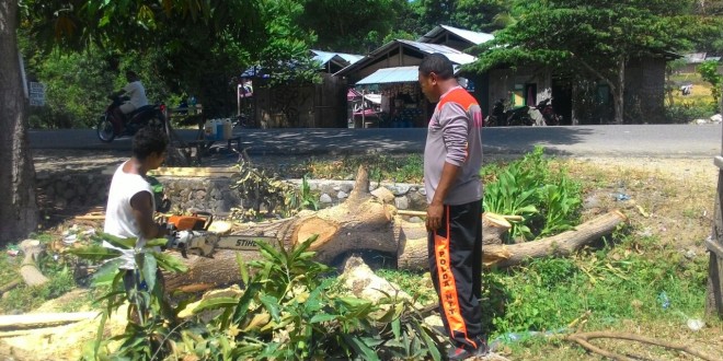 Bhabinkamtibmas Kelurahan Baru Melaksanakan Patroli Dan Sambang