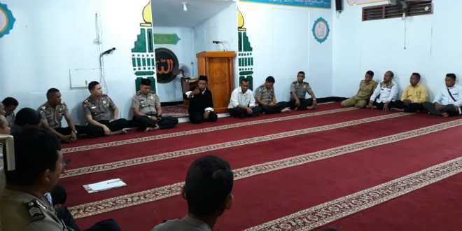 Songsong HUT RI ke 73, Kapolres Flotim Hadiri kegiatan Binrohtal Bagi Umat Muslim