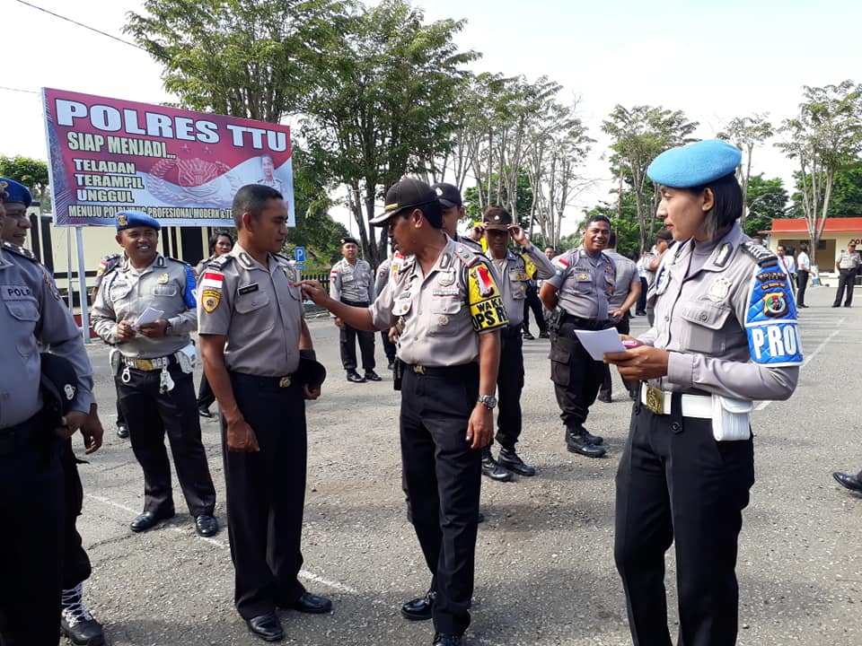 Pemeriksaan Internal Terhadap Sikap Tampang Personil Polres TTU