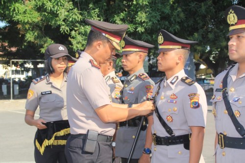 Kapolres Sikka Pimpin Upacara Sertijab Kabag Ops, Kabag Sumda, Kasat Reskrim dan Kasat Narkoba