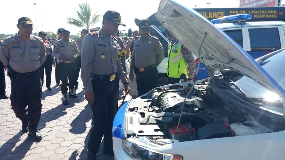 Polres Kupang Gelar Apel Pengecekan Almatsus Dalam Rangka Ops Mantap Brata 2018