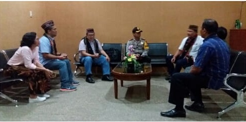 Kapolres Mabar Sambut Kedatangan Dubes RI Untuk Singapura di Labuan Bajo