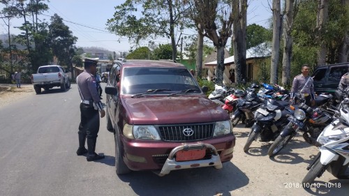 Bersinergi dengan Dispenda, satuan Lalulinta Polres TTU Tertibkan Kota Kefa