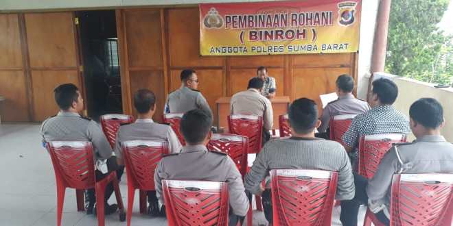 Pembinaan Rohani Personil Polres Sumba Barat