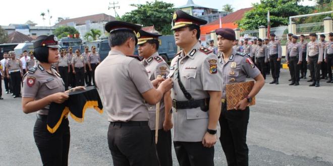 Polres Sumba Barat Gelar Upacara Sertijab Wakapolres