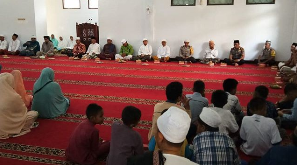 Kasat Binmas Hadiri Peringatan Maulid Nabi Muhamad SAW