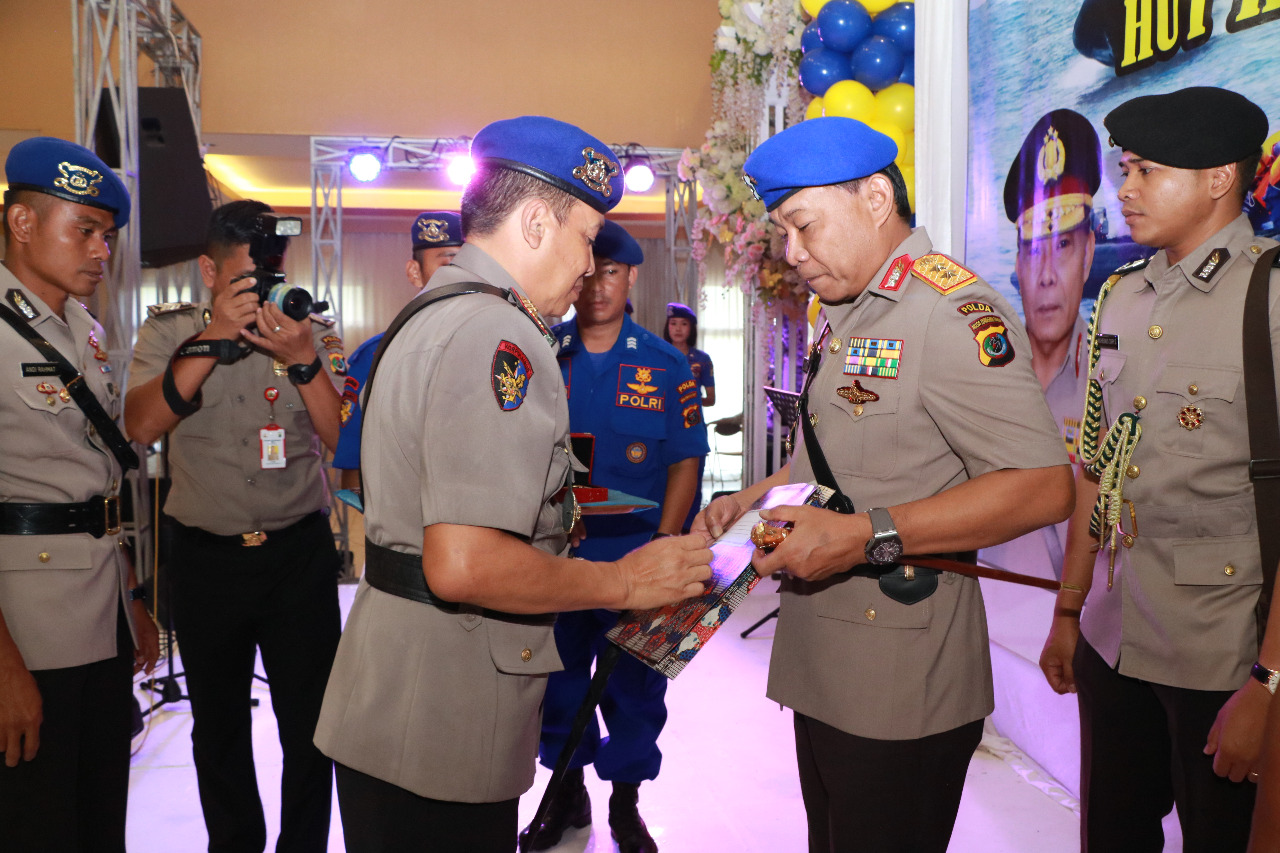 HUT Polair ke 68, Kapolda dan Wakapolda NTT dianugerahi Brivet Bhayangkara Bahari