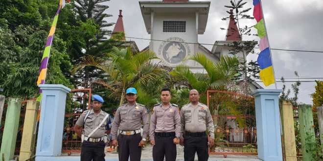 Jelang Hari Raya Natal dan Tahun Baru, Sejumlah Personil di Terjunkan Untuk Melaksanakan Pengamanan Gereja