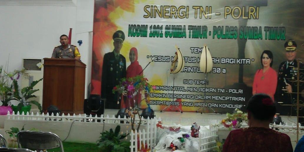 Natal Bersama Polres Sumba Timur dan Kodim 1701