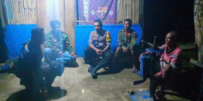 Sambang Desa, Bhabinkamtibmas ajak warga saling kerja sama