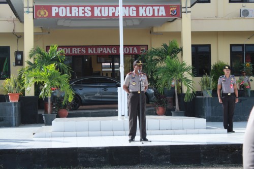 Kunjungi Polres Kupang Kota, Wakpolda NTT Minta Anggota Layani Masyarakat dengan Humanis