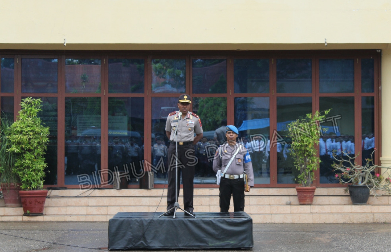 Wakapolda NTT Mengingatkan Anggota Pentingnya Membaca Berita