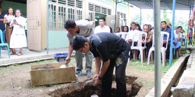 Kapolres Manggarai Barat Hadiri Peletakan Batu Pertama TK Santa Angela di Labuan Bajo