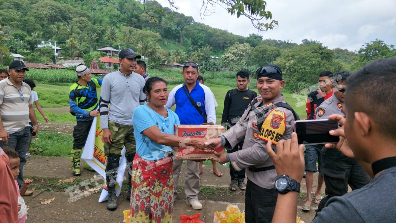 Kapolres Ngada Melaksanakan Bakti Sosial di Desa Keja