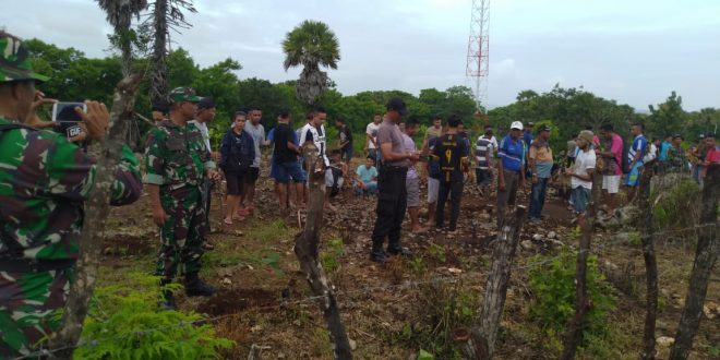 POLRI-TNI BERSAMA MAHASISWA UNWIRA KUPANG TANAM 1000 POHON KELOR