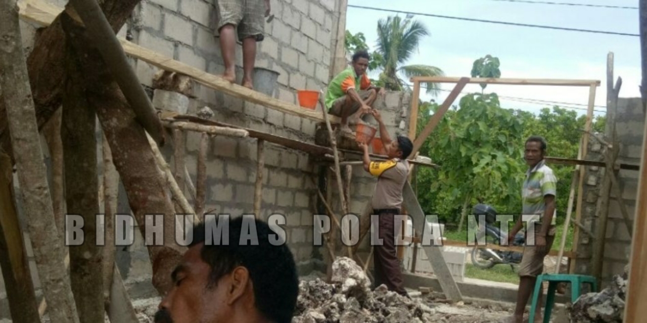 Ini yang Dilakukan oleh Bhabinkamtibmas Polsek Loura di Hari Libur