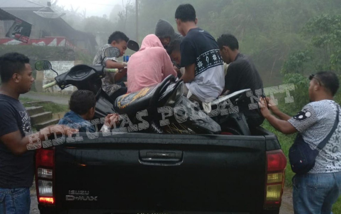 Tim Gabungan Polres Manggarai dan Polsek Kuwus Mengamankan Sembilan Terduga Pelaku Pencurian