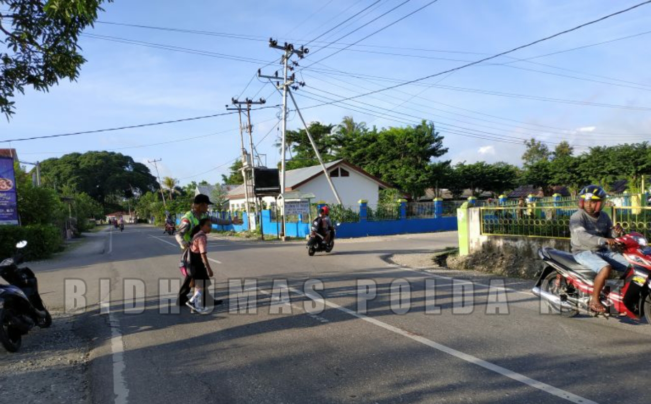 Rutin Setiap Pagi, Seluruh Personel Polres TTU melaksankan Gatur Lalin di Kota Kefamenanu