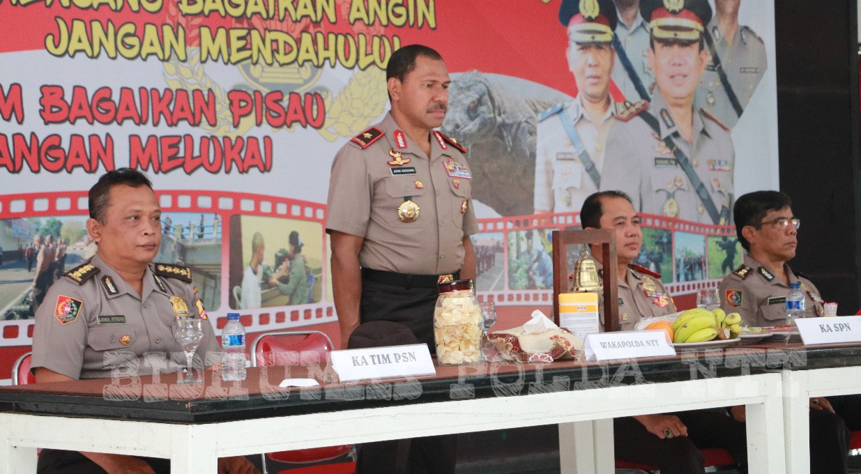 Wakapolda NTT Kunjugi Siswa Diktuk Ba Polri Perbatasan di SPN Polda NTT