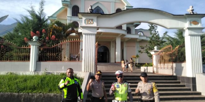 Personil Polres Manggarai, Rutin Berikan Pelayanan Pengamanan di Gereja