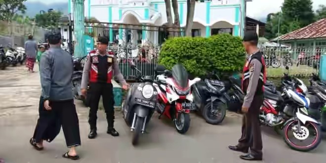 Pastikan Aman saat Beribadah, Polres Manggarai Laksanakan Pam dan Gatur