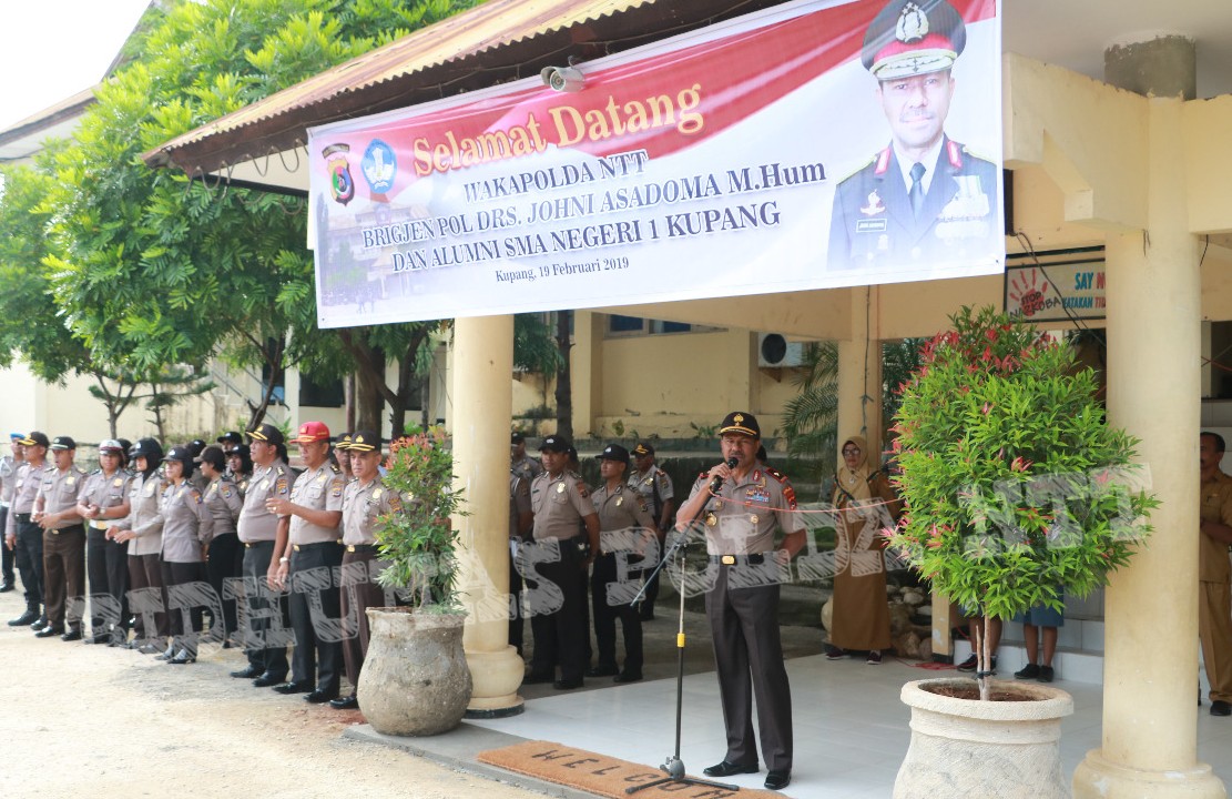 Safari Kamtibmas, Wakapolda NTT Kunjungi SMAN I Kupang