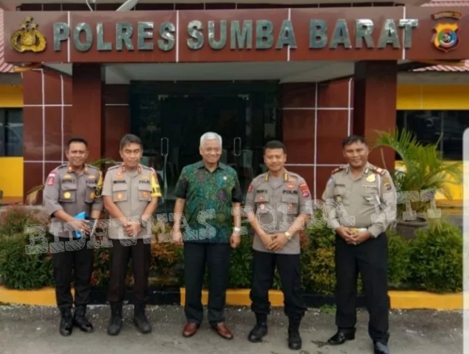 Kompolnas Bersama Irwasda Polda NTT Kunjungi Polres Sumba Barat