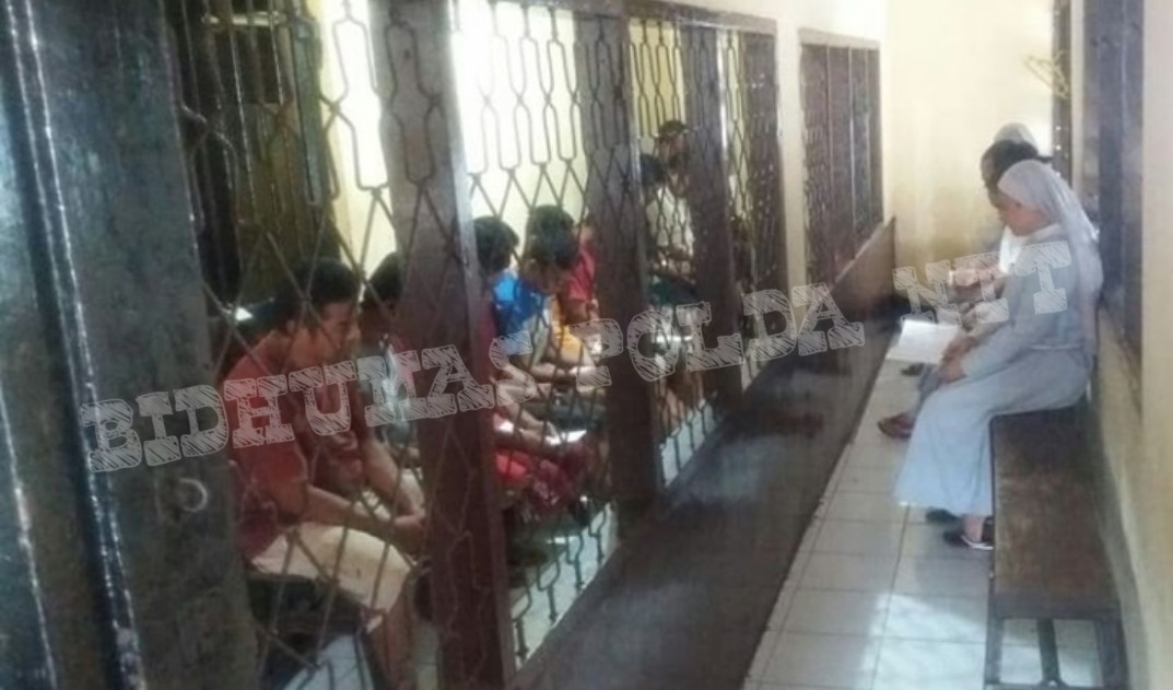 Tingkatkan Iman Dan Taqwa Para Tahanan, Polres Sikka Gelar Binroh