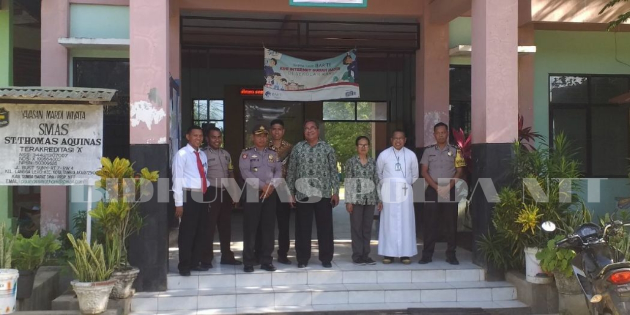 Polres Sumba Barat dan Polsek Jajaran Lakukan Pengamanan UN tingkat SMA/SMK