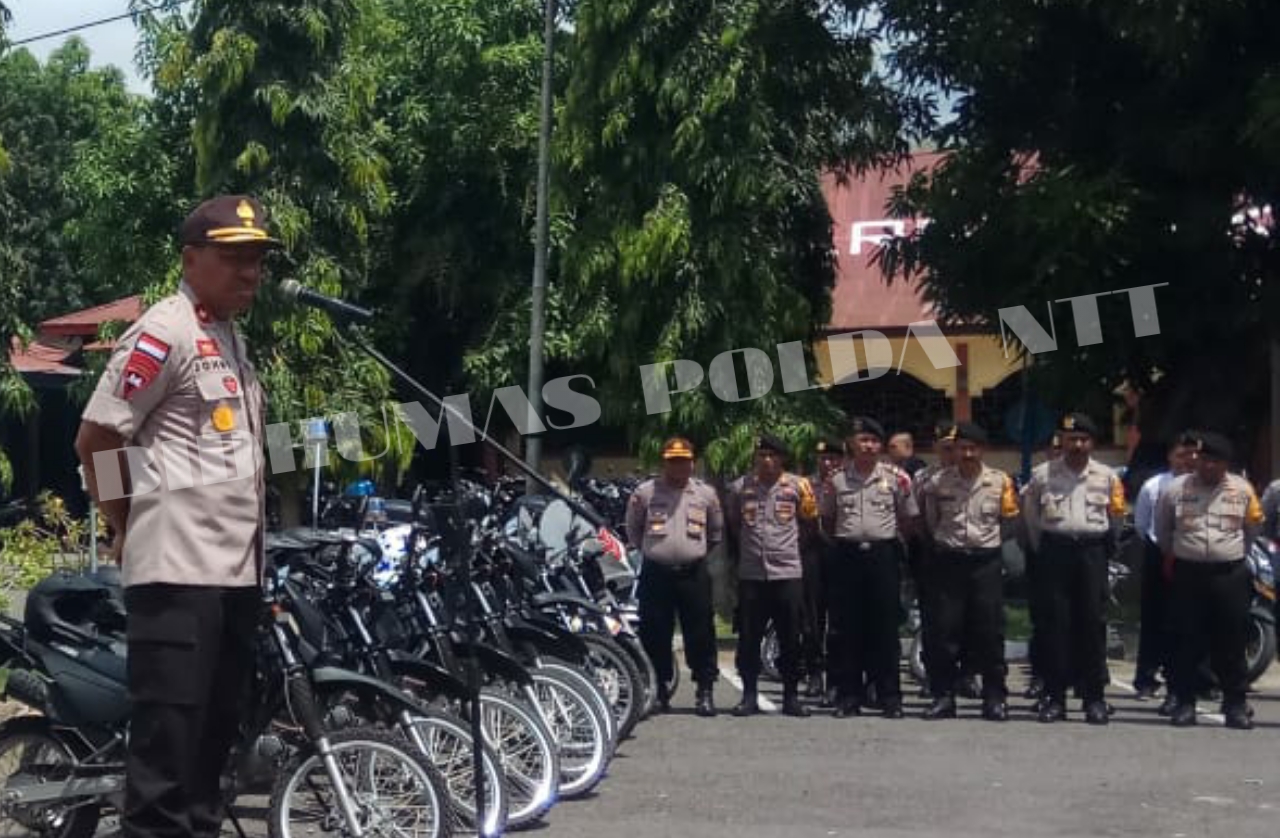 Wakapolda NTT Lakukan Pengecekan Kesiapan Personel dan Sarpras Pendukung Pengamanan Pemilu 2019 di Mapolres Sikka