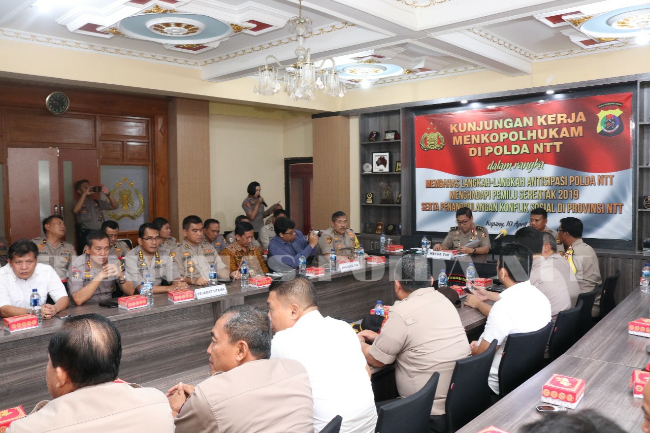 Tim Menkopolhukam RI Kunjungi Polda NTT